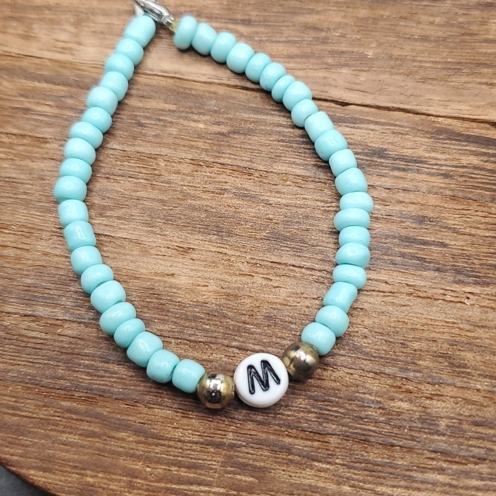 3/$20 B2803‎ initial M bracelet